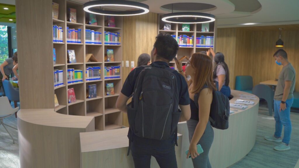 Bienestar Estudiantil ubica en el cuatro piso, la Biblioteca Satélite UIS.