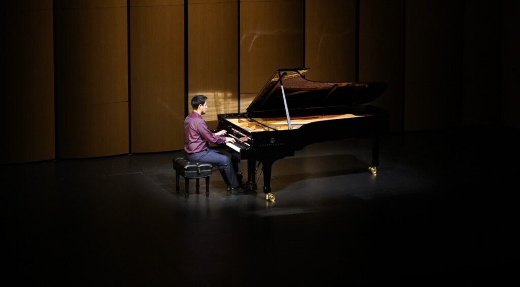 Imagen del ganador del Concurso Nacional de Piano 2022.