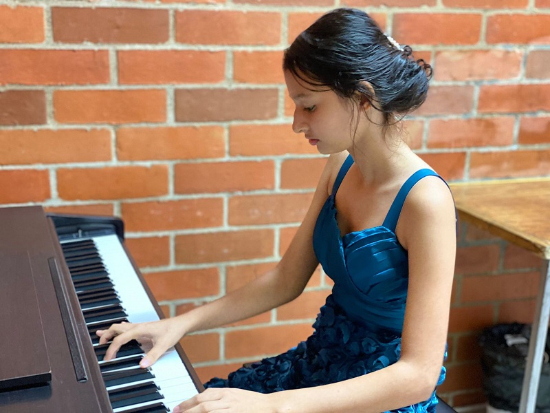En la imagen, una de las finalistas del Concurso Infantil de Piano