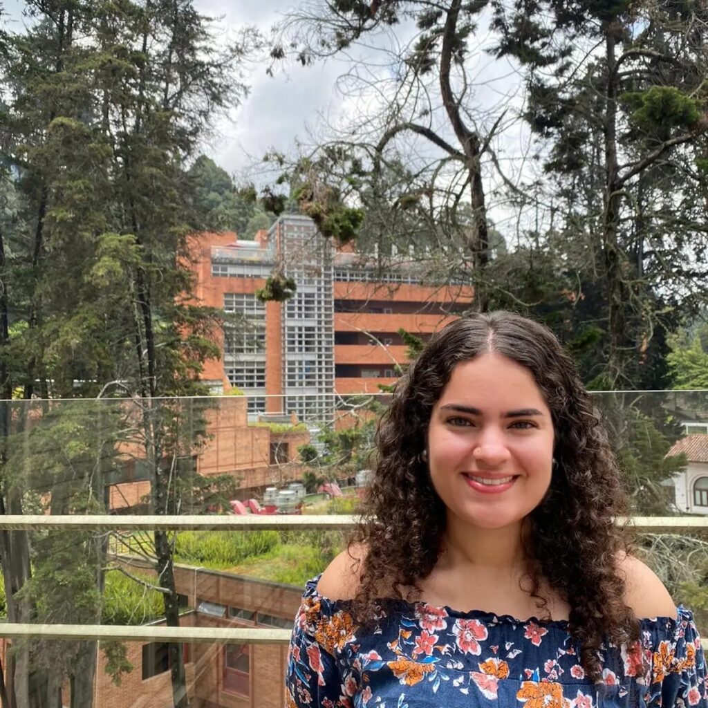 En la imagen, Laisha Dally Burgos Díaz, estudiante de Química de la Universidad Industrial de Santander.