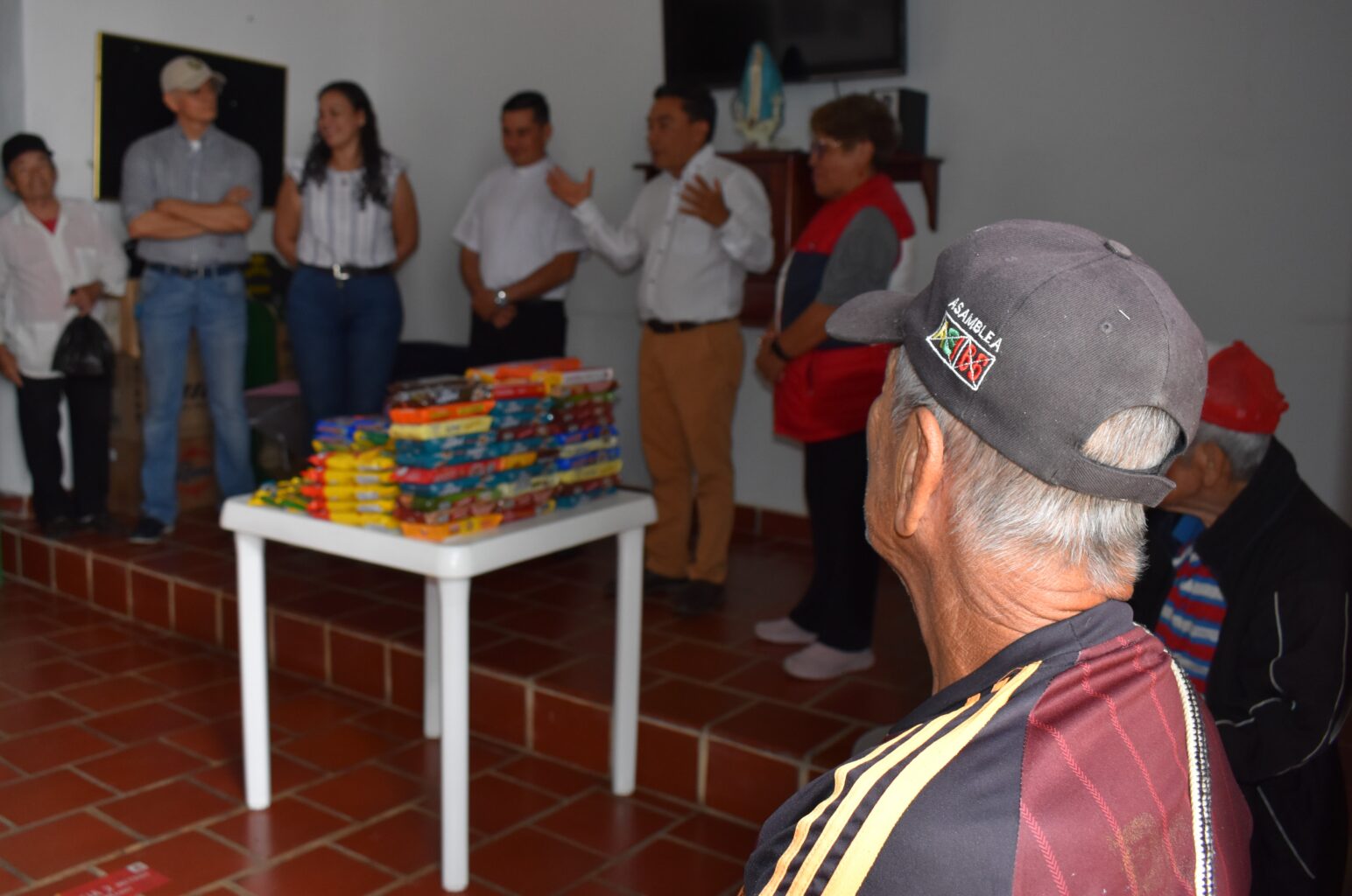 Aunque esta cantidad de chocolate puede rendir para más de 2.320 tazas, la necesidad no merma. Usted puede hacer donaciones de alimentos no perecederos, perecederos y ayudas económicas para apoyar a la Fundación Olla Comunitaria del Socorro.