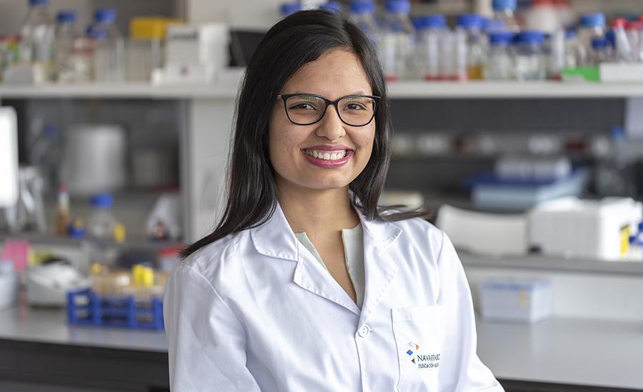 Liliana Andrea Morales, egresada del programa de Microbiología y Bioanálisis del año 2017.
