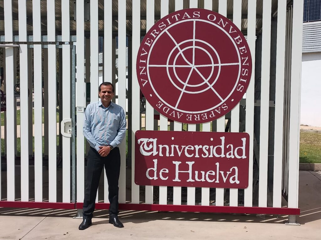 Imagen de Jhon Freddy Palacios durante su pasantía doctoral en la Universidad de Huelva en España