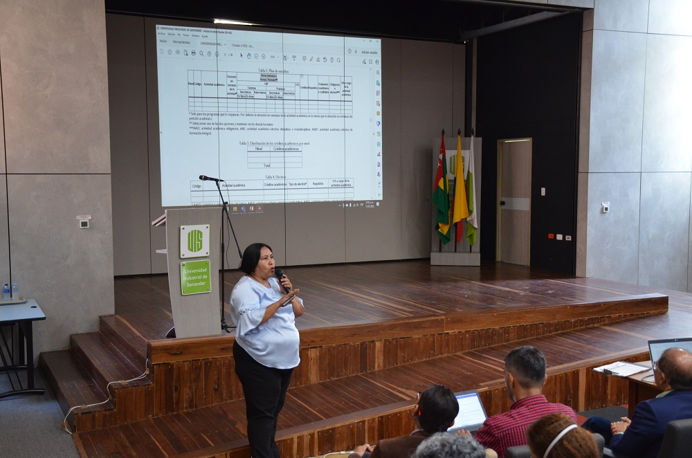 Imagen de la coordinadora de Evaluación de la Calidad Académica Maritza Jaimes.