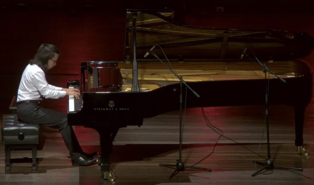 Imagen de uno de los pianistas del Concierto de gala de este jueves.