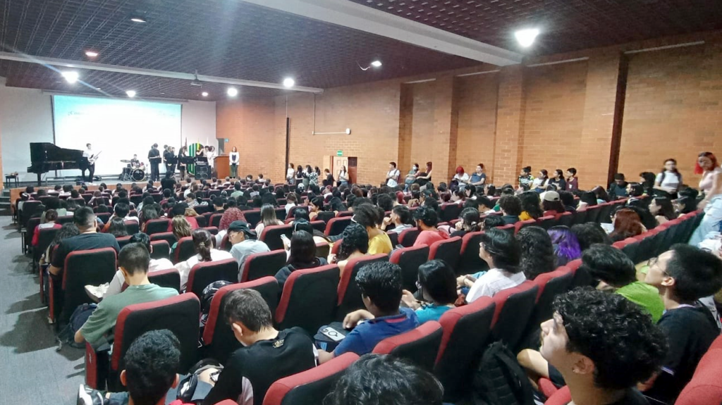 Imagen que muestra la participación de los estudiantes.