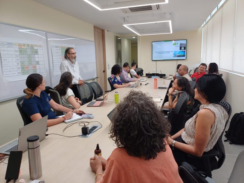 Consejo de Facultad de Ciencias Humanas durante la presentación del Proyecto para la creación del Instituto de Transición Energética Justa.