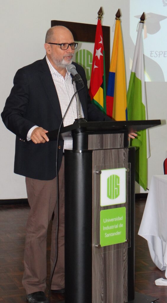 Profesor Javier Alejandro Acevedo, director de la Escuela de Derecho y Ciencia Política UIS