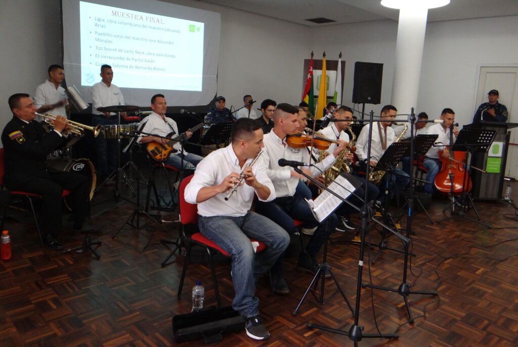 Interpretation of the repertoire as support for student Londoño's degree work by the La 36 Orchestra created in development of the pedagogical initiative