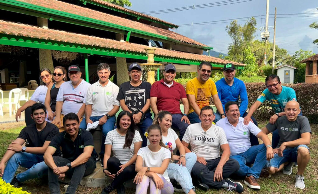 La Escuela de Ingeniería Mecánica participó en la Jornada de Clima Organizacional, bienestar y formación de relaciones sociales en el trabajo, evento organizado por La División de Gestión de Talento Humano