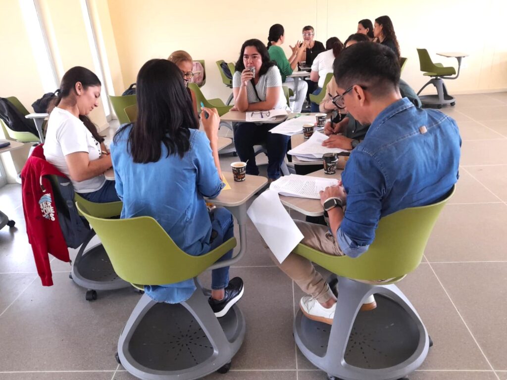 Encuentro de Profesores de Prácticas y Trabajo Social Comunitario del Nororiente Colombiano en la UIS