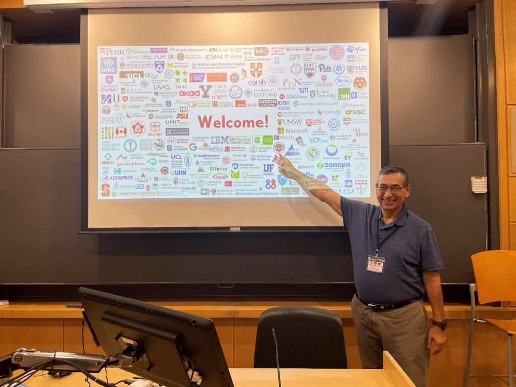 Profesor Oscar Leonel Rueda, destacando la participación de la UIS en este evento académico de talla mundial.