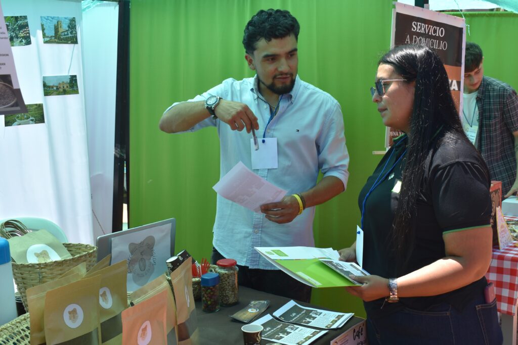 Emprendedores en la versión número 40 del Evento Científico Emprendedores la Sede UIS Socorro