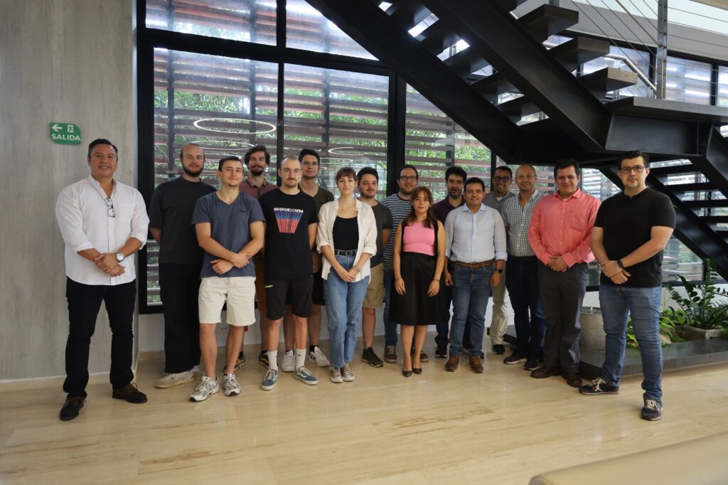 Funcionarios de la UIS junto con los miembros de la delegación de CPE Lyon en instalaciones de la Universidad Industrial de Santander