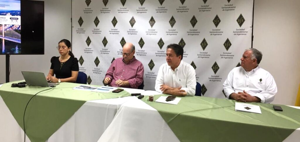 Imagen de la rueda de prensa en la cual se realizó la presentación del XXXVIII Congreso Nacional de Ingeniería