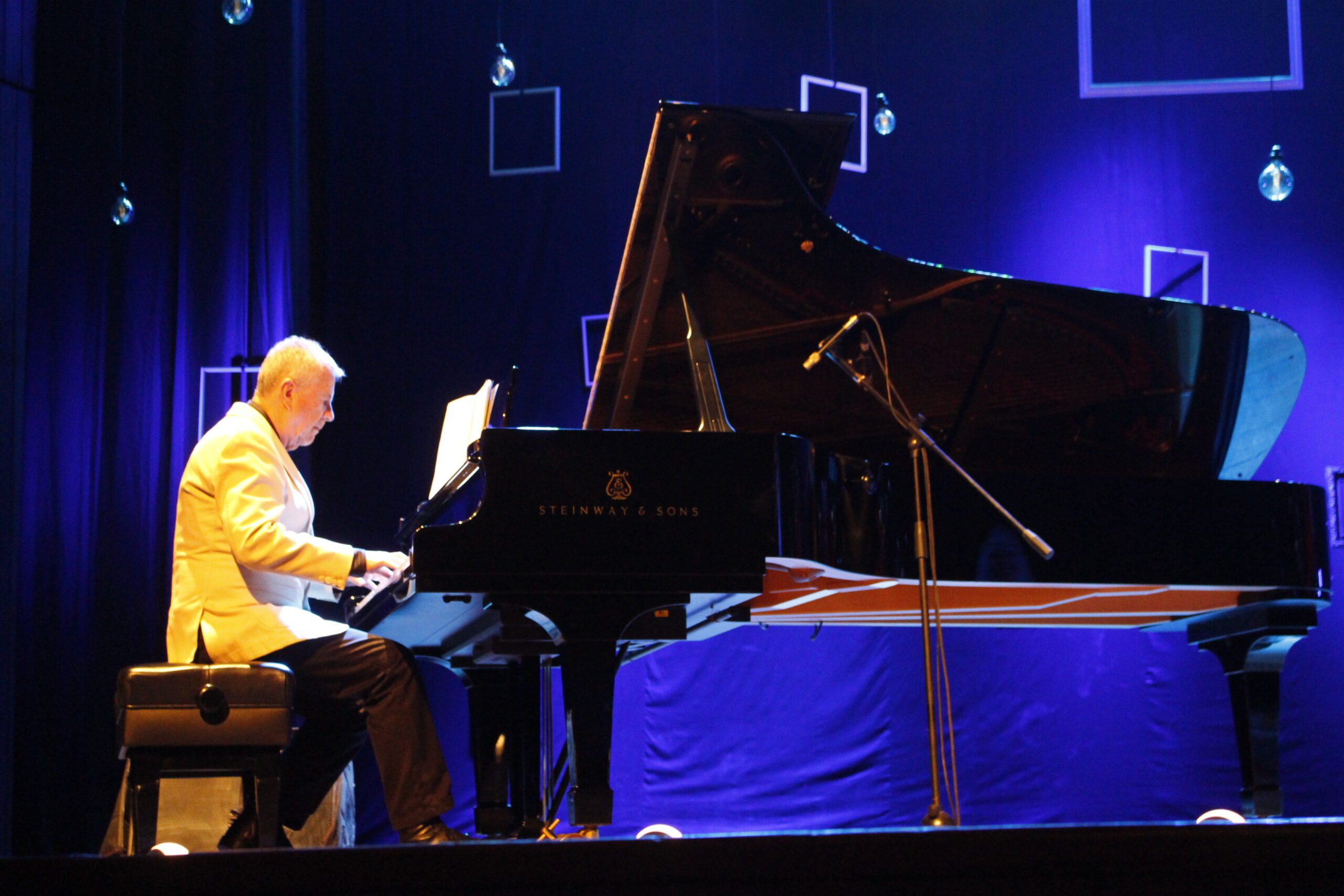 Pianista Jorge Eduardo Velosa en la UIS