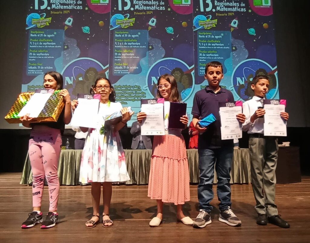 Niños ganadores de las XIII Olimpiadas Regionales de Matemáticas