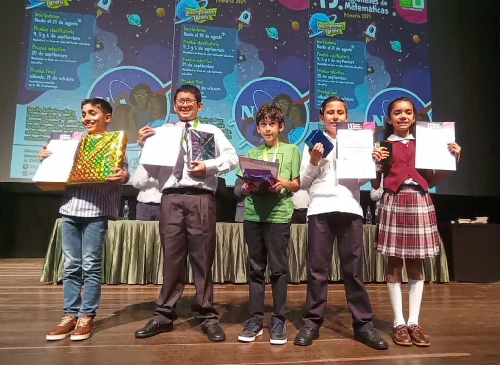 Niños ganadores de las XIII Olimpiadas Regionales de Matemáticas