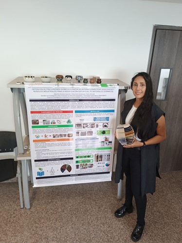 Estudiante UIS, Alejandra Quintana Acevedo, durante su participación en evento de semilleros de investigación de la RedCOLSI. 