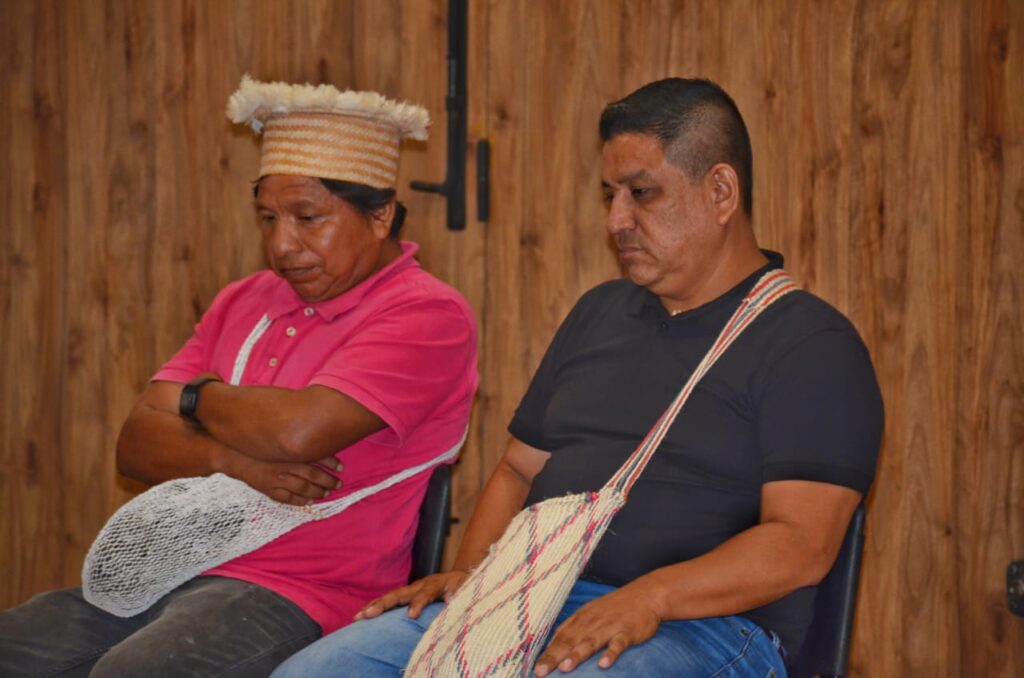 Líderes de la comunidad U'wa durante el seminario