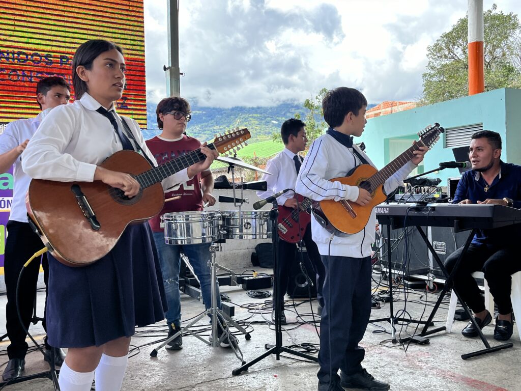 Niños artistas de Malaga PSCP-UIS