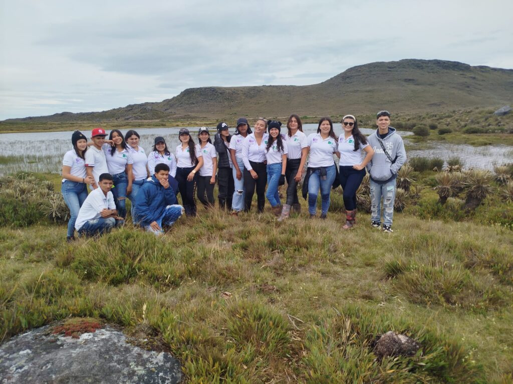 Estudiantes UIS durante su visita al Páramo de Guerrero en Cáchira