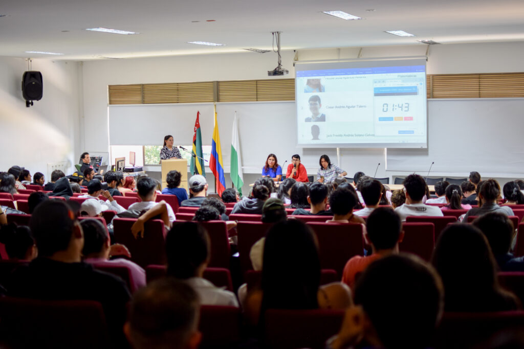 Estudiantes de la Sede UIS Barbosa reflexionan sobre las propuestas que realizadas por los candidatos