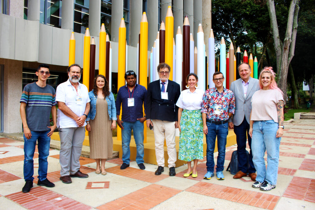 Foto grupal convenio firmado entre la UIS e ICRANET 