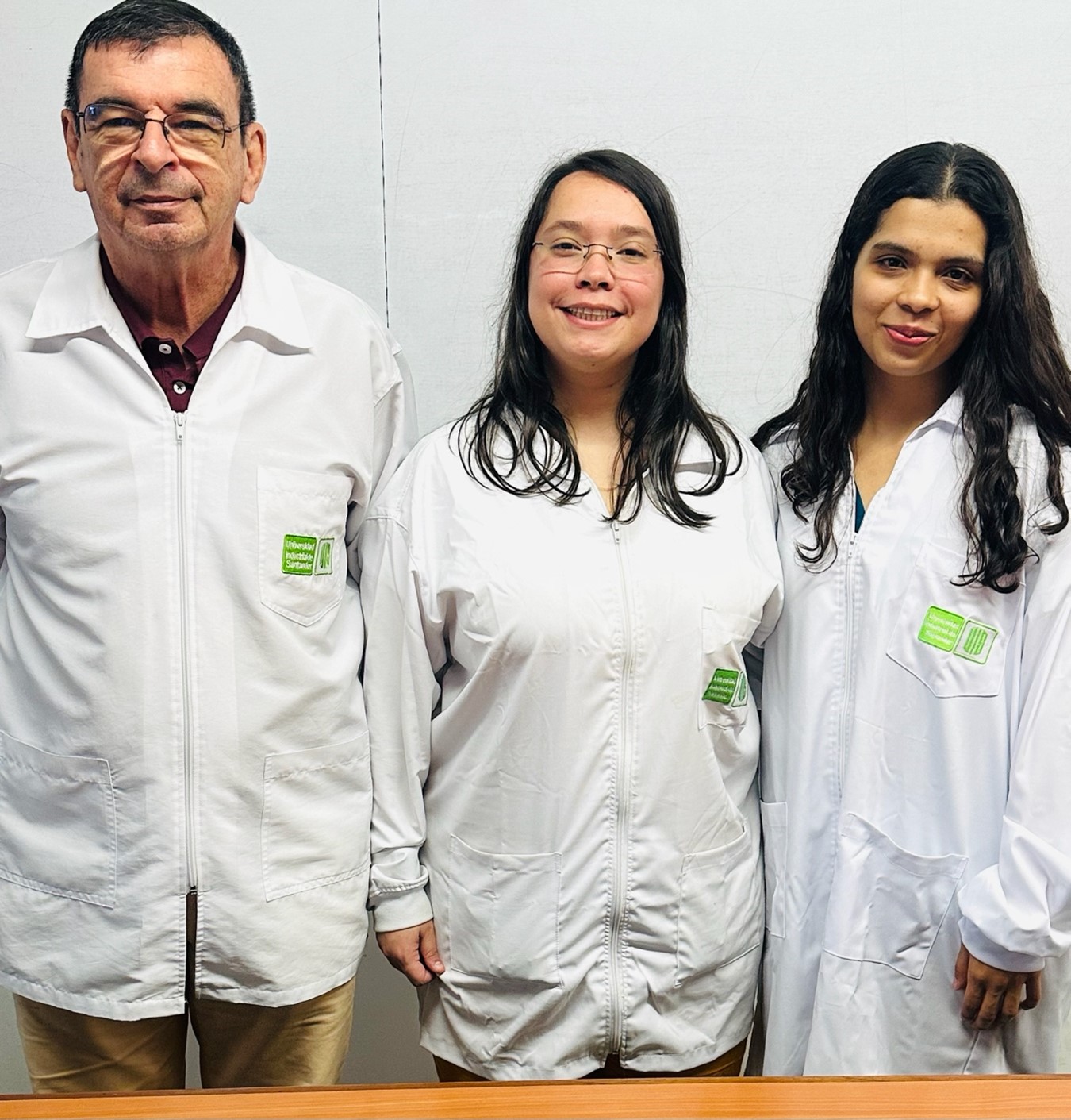 Investigadores Carlos Arturo Conde Cotes, Angie Sidney Naranjo García, Margarita Lucía Porras Piza