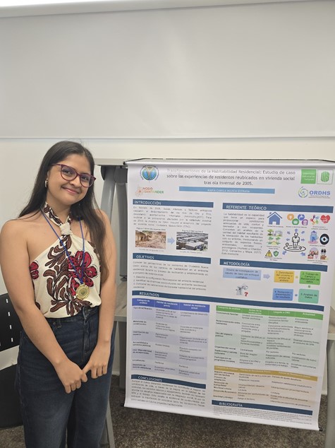 Estudiante UIS, María Camila Mujica Estrada, durante su participación en evento de semilleros de investigación de la RedCOLSI. 