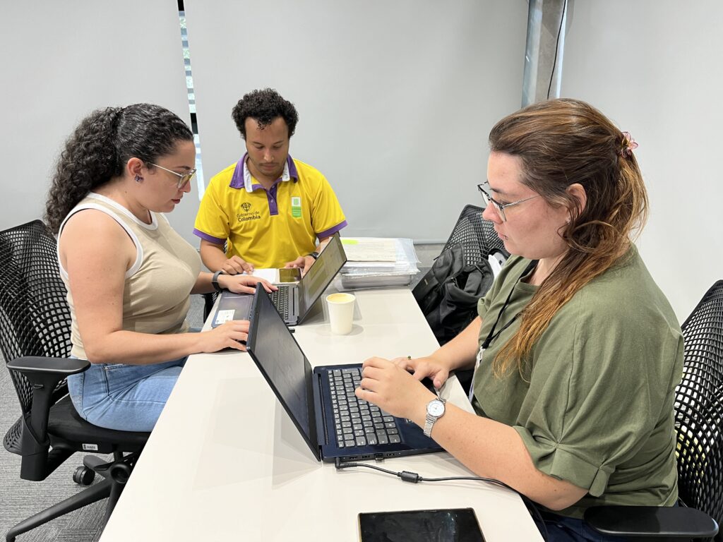 Gestores Territoriales en reunión 