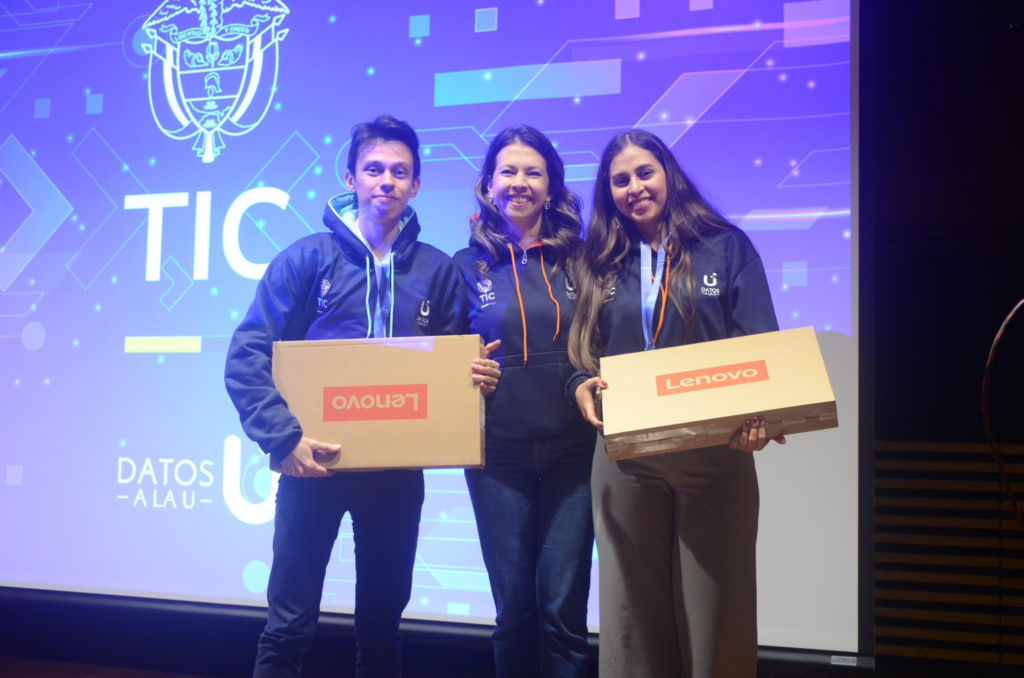 Students from the Universidad Industrial de Santander (UIS) won second and third place in  “Datos a la U”