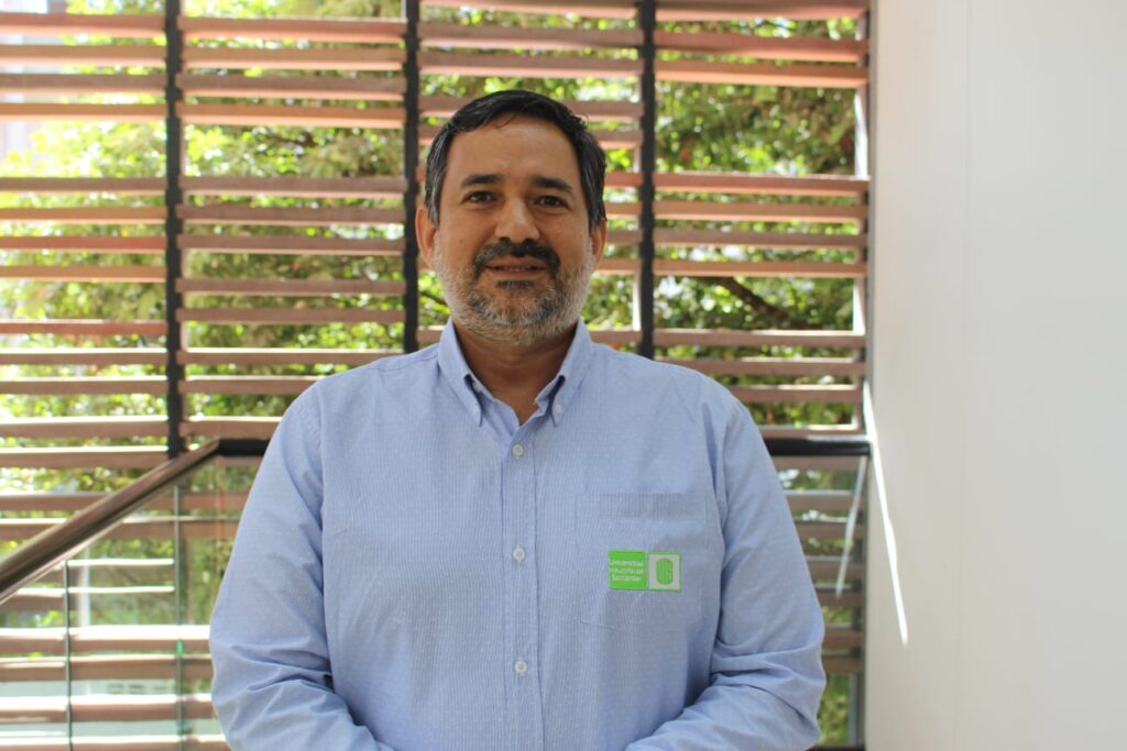 Image of Gilberto Arenas, dean of the Faculty of Sciences.