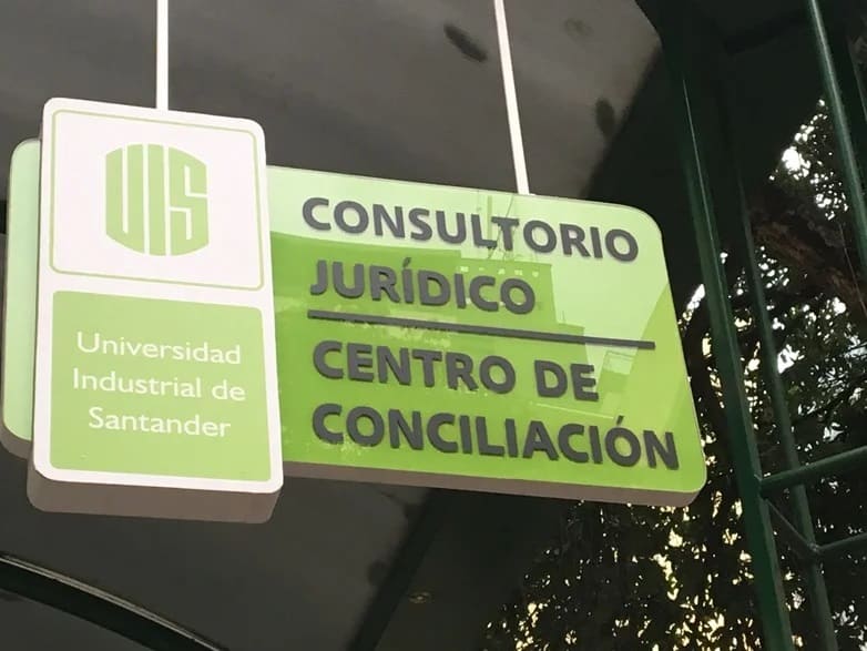 At the Sede UIS Bucarica, the Consultorio Jurídico y Centro de Conciliación offers its services to the community