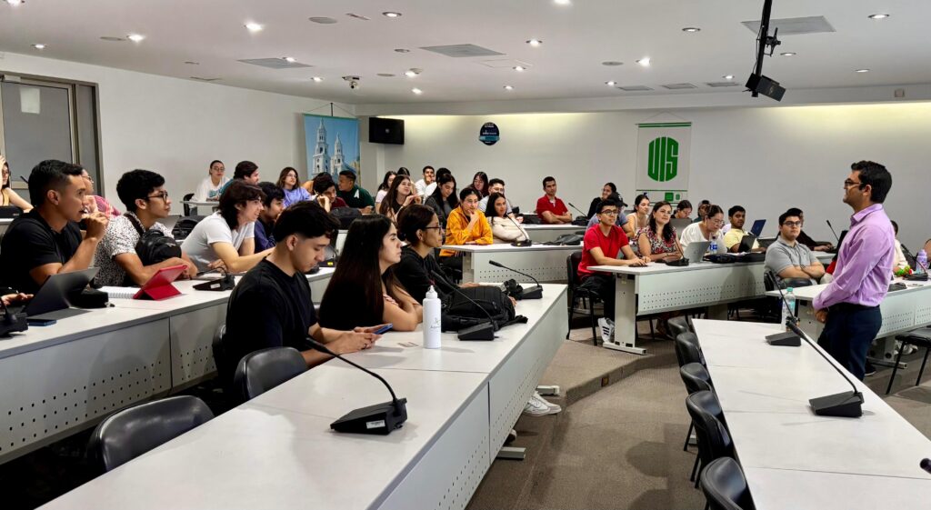 Seminario de Emprendimiento en Tecnologías de la Información en la UIS