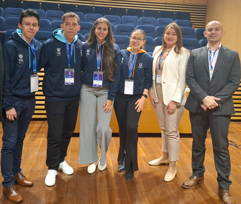 Estudiantes de la Universidad Industrial de Santander (UIS) obtuvieron el segundo y tercer puesto a nivel nacional en el concurso “Datos a la U”