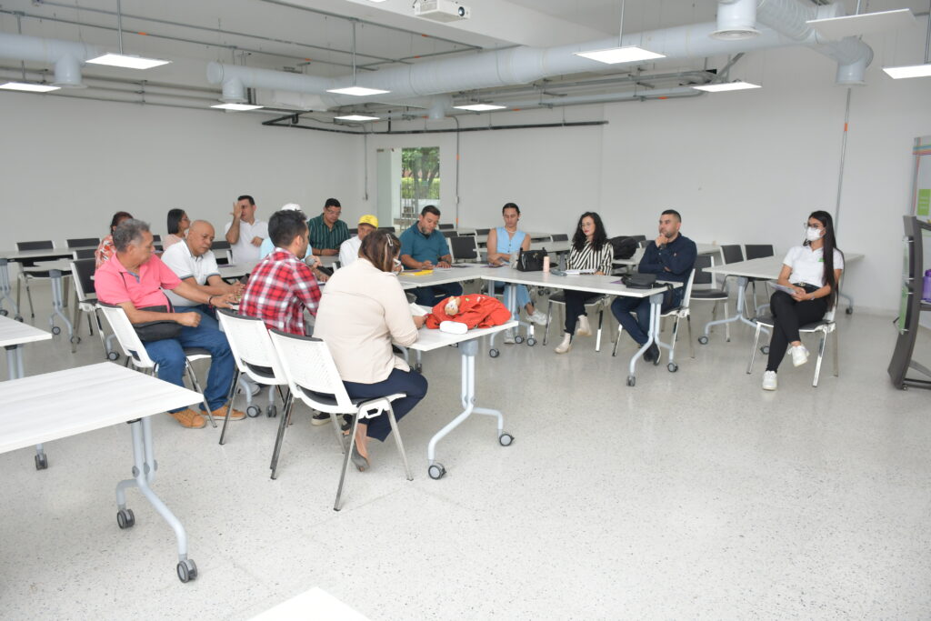 Consejeros de cultura del distrito y al equipo de la biblioteca, 