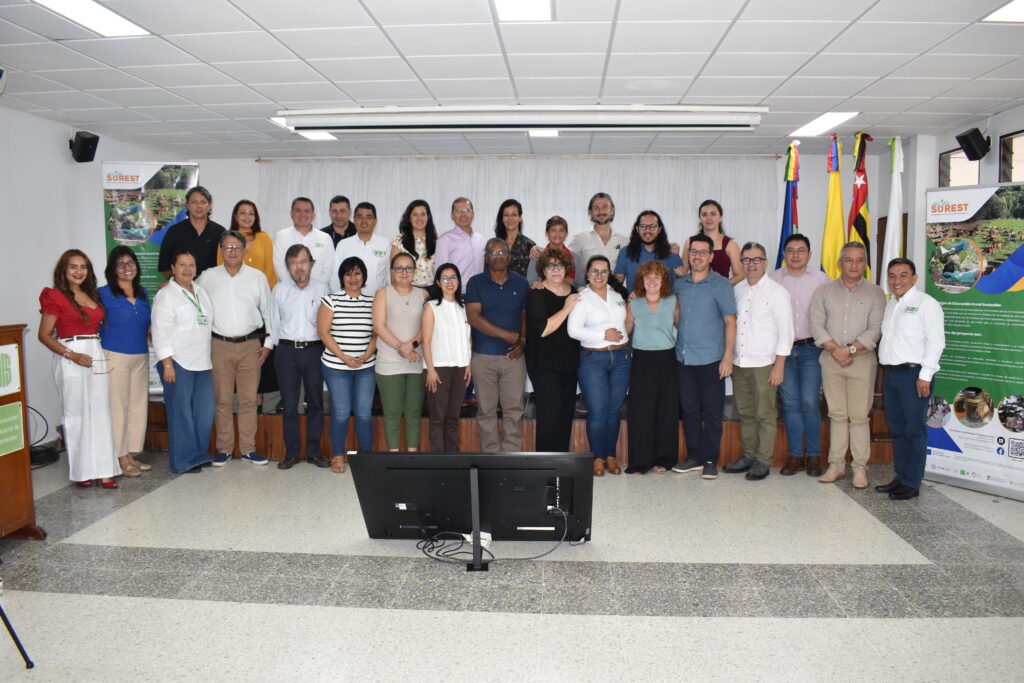 Representantes de 7 universidades del mundo en la Sede UIS Socorro fortalecen proyecto SUREST