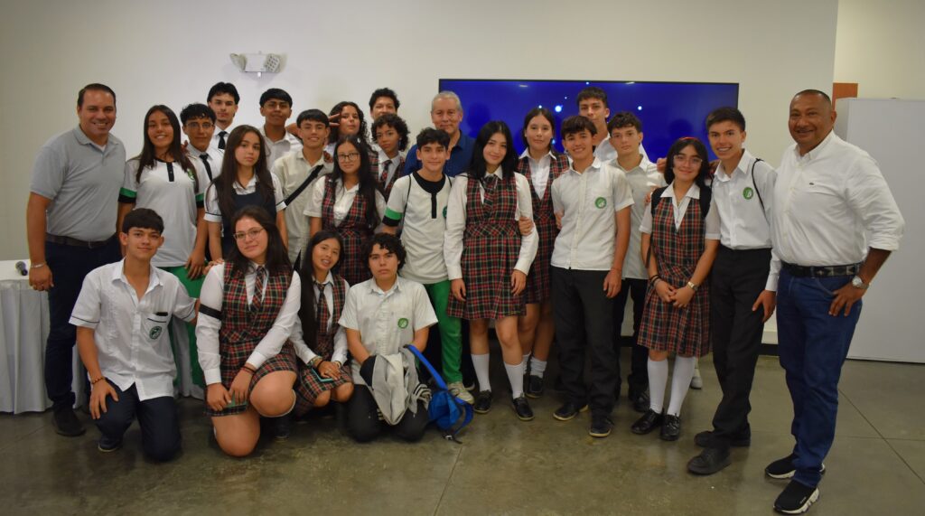 Estudiantes del ITIS, colegio técnico del Socorro, asistieron a la conferencia.