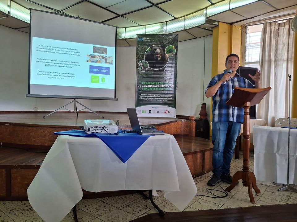 Profesor Diego Suescún, programa ingeniería forestal