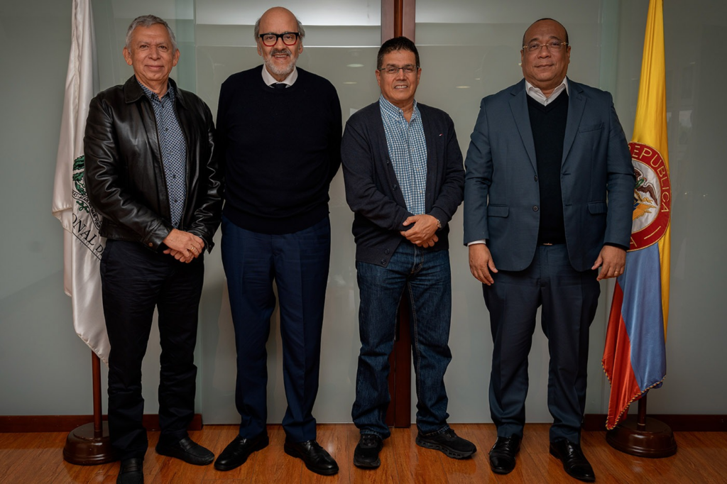 Rector Hernán Porras Díaz junto a rectores que integran el G-4