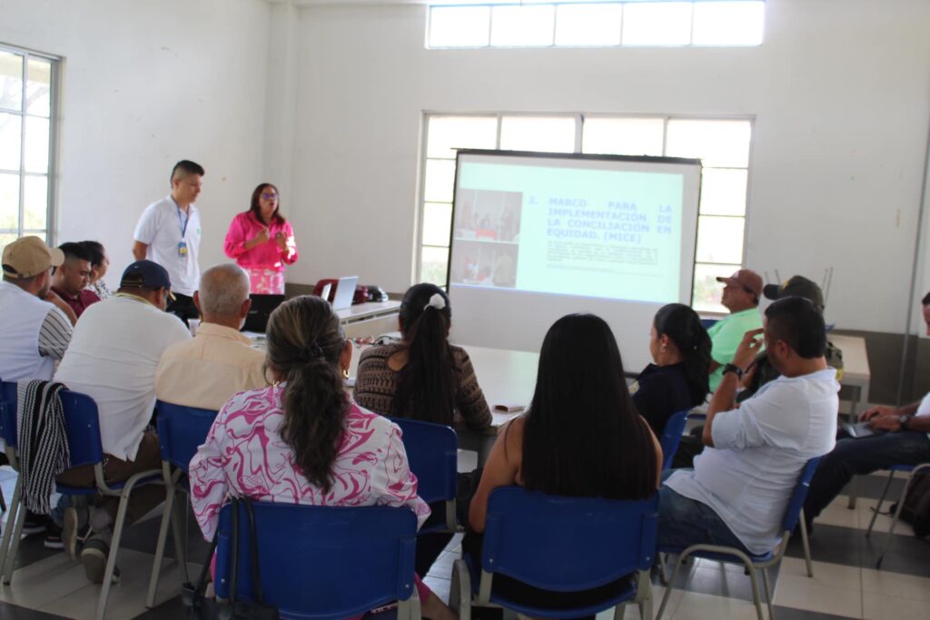 Participantes al diplomado.