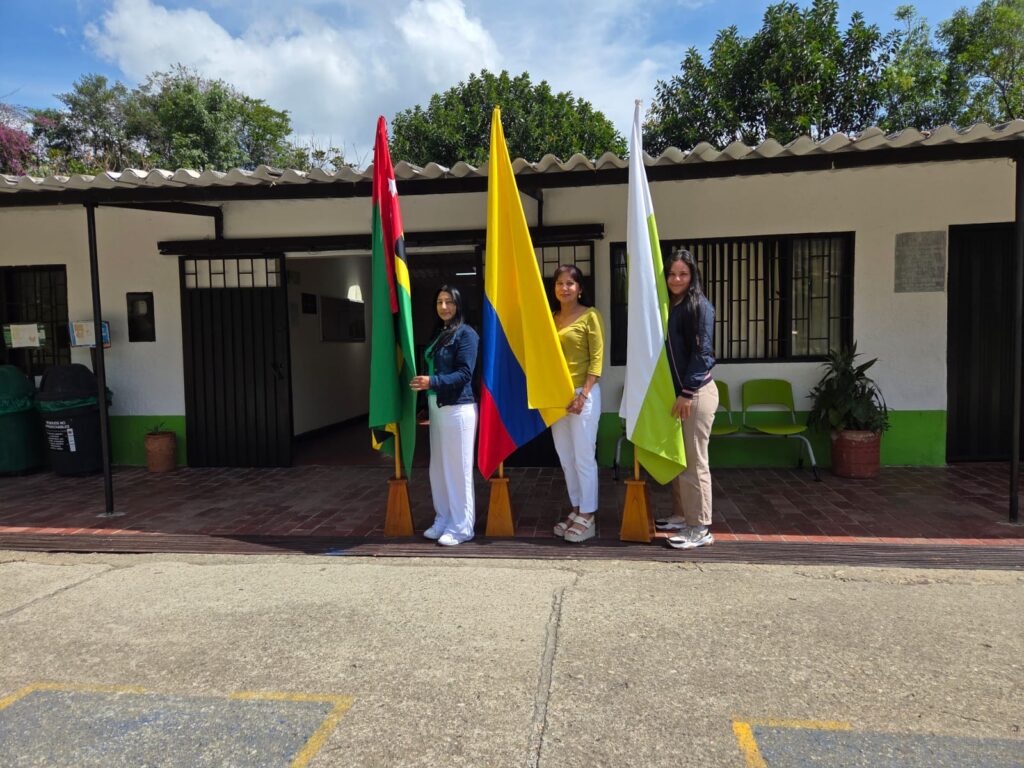 Image of attendees at the flag raising in Malaga.