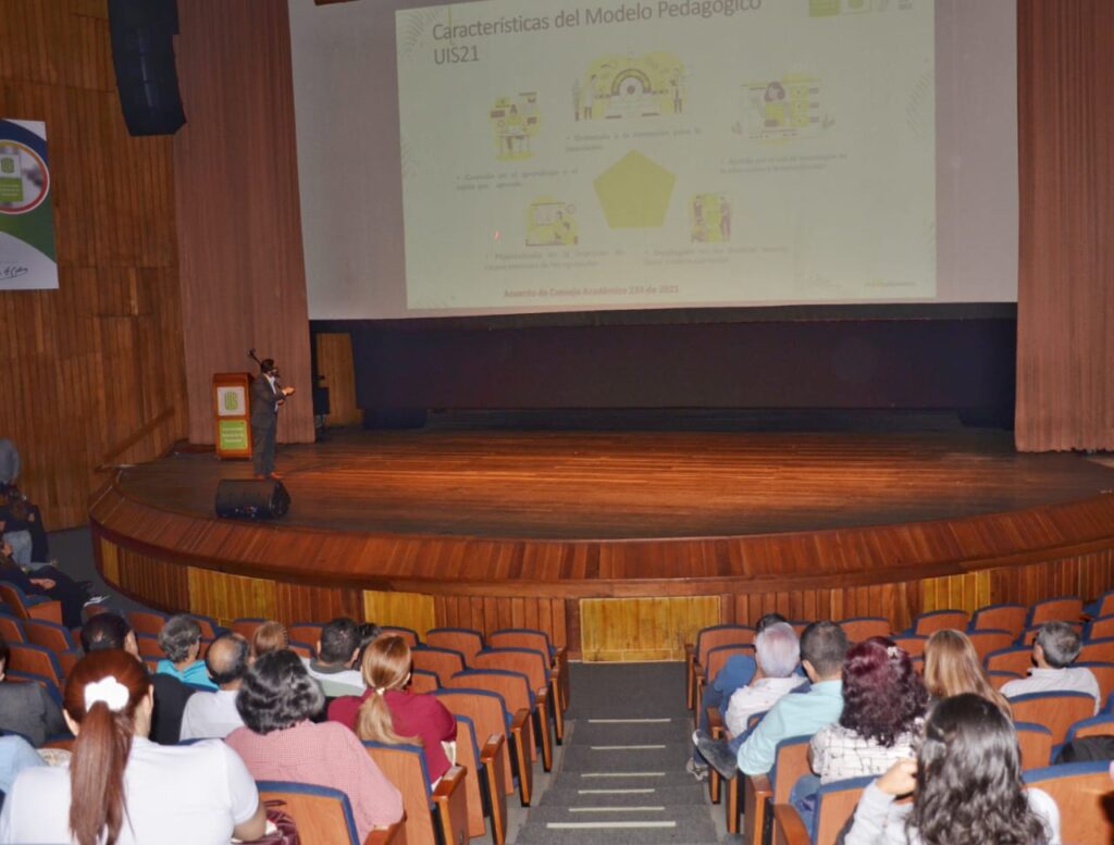 Profesores cátedra en Misión Docencia