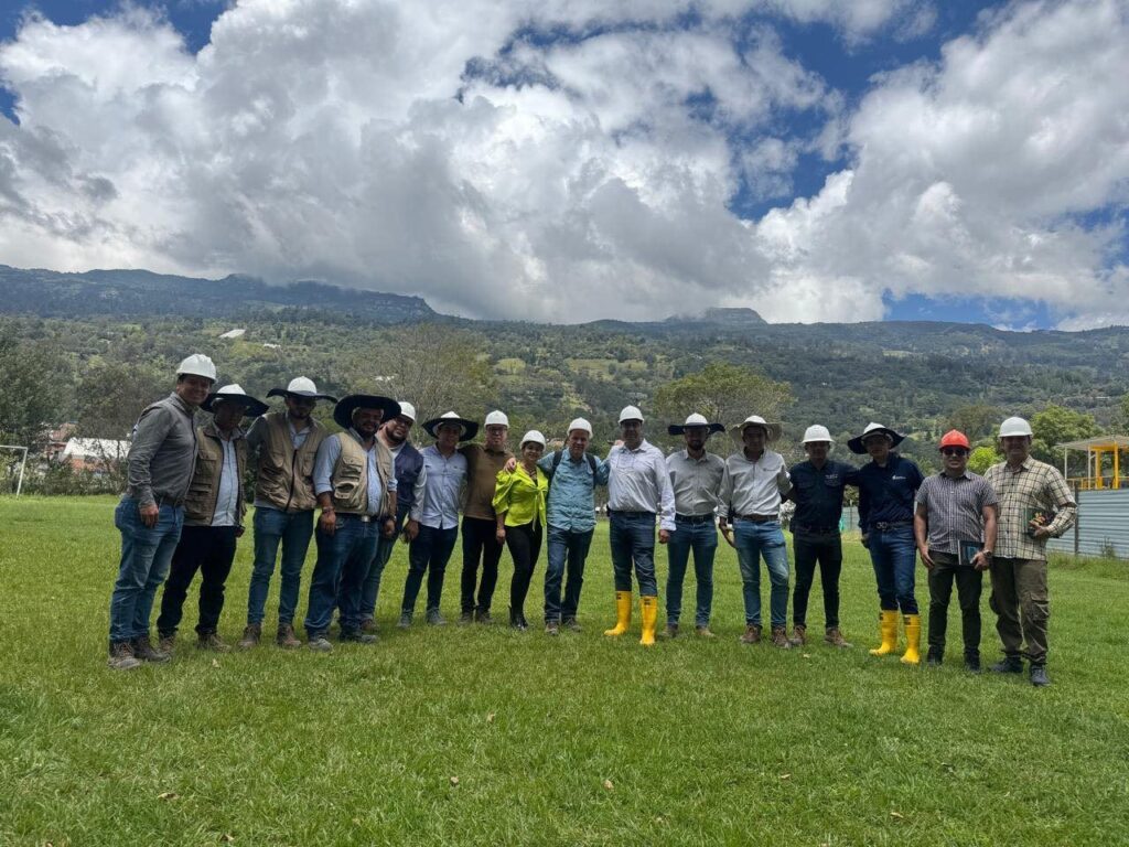 Delegación visita de obra nuevo campus Sede UIS Málaga 