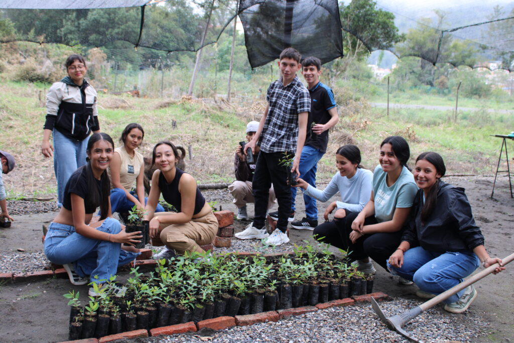  Estudiantes de primer semestre también participan en la actividad