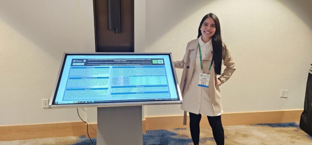 Laura Duarte, residente de la Especialización en Oftalmología