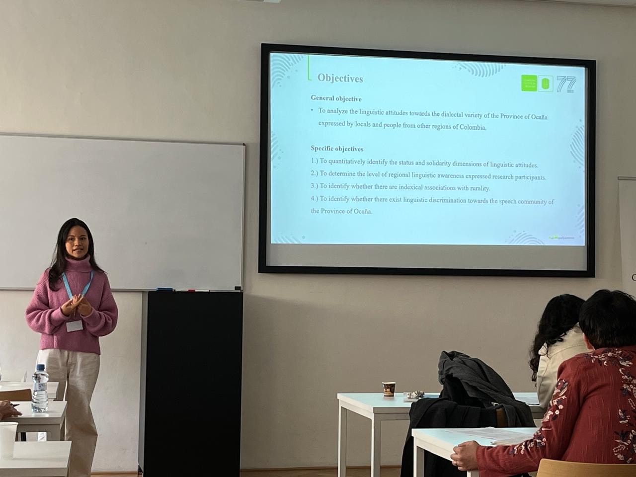Estudiante UIS presentando la ponencia en congreso internacional