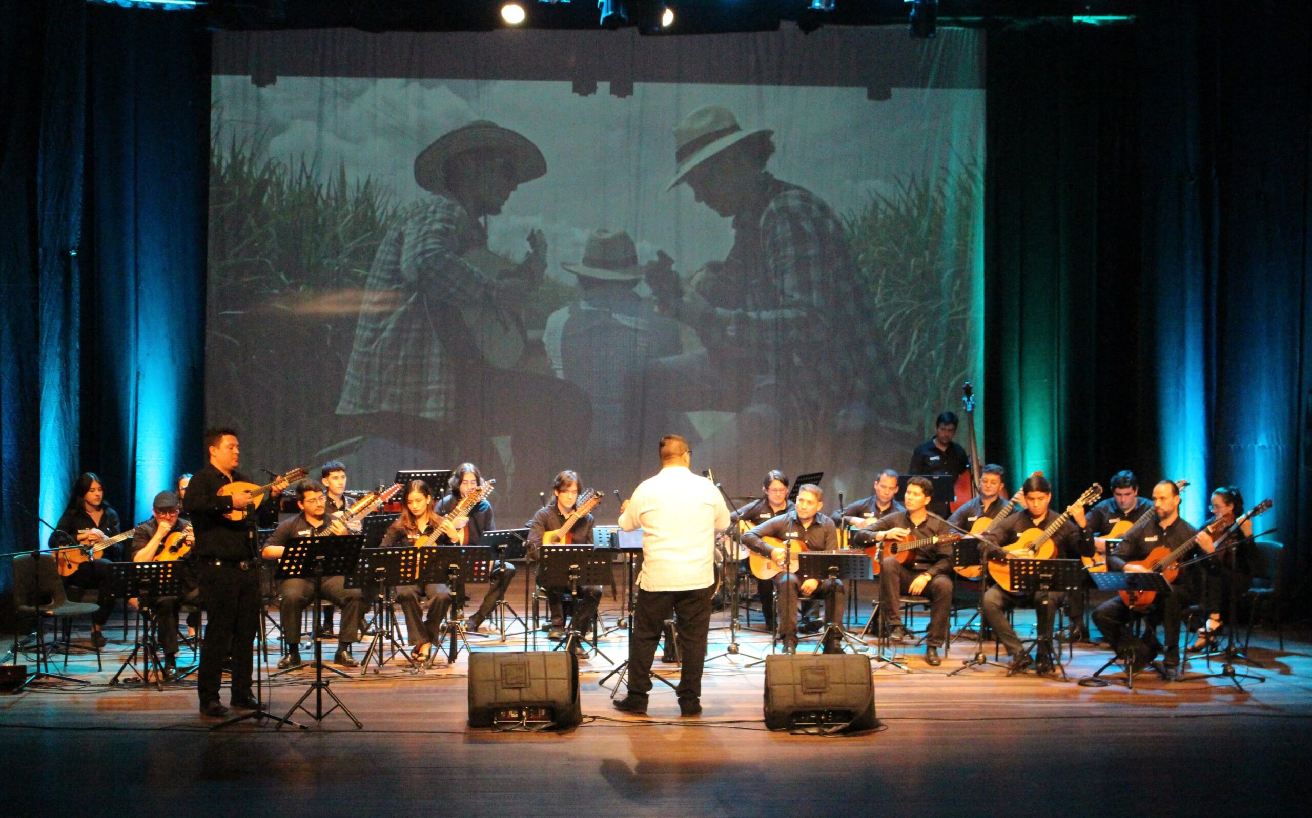 Concierto de gala de la Estudiantina Montaña Santandereana.