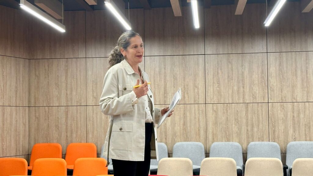 María Teresa Cortes, profesional encargada de liderar las jornadas de formación.